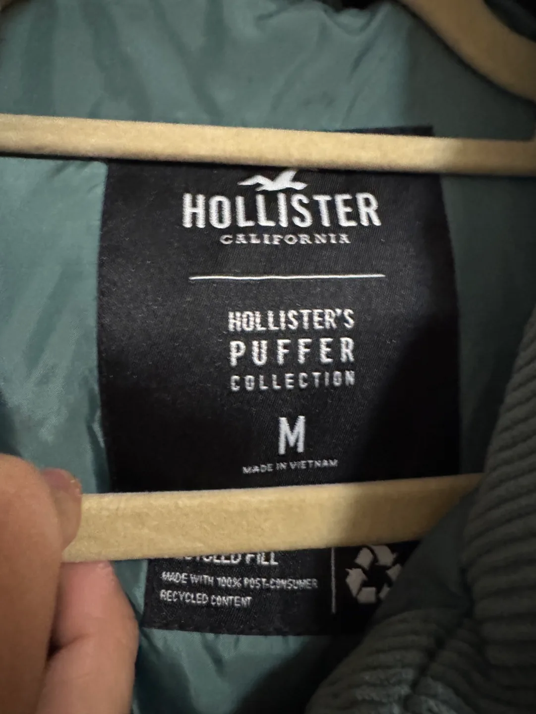 Hollister Corduroy Puffer Jacket womens image indicator(5)