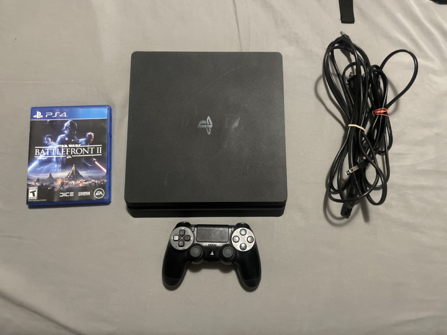 PS4 Slim Console 800 gb with Controller and Game - photo 2
