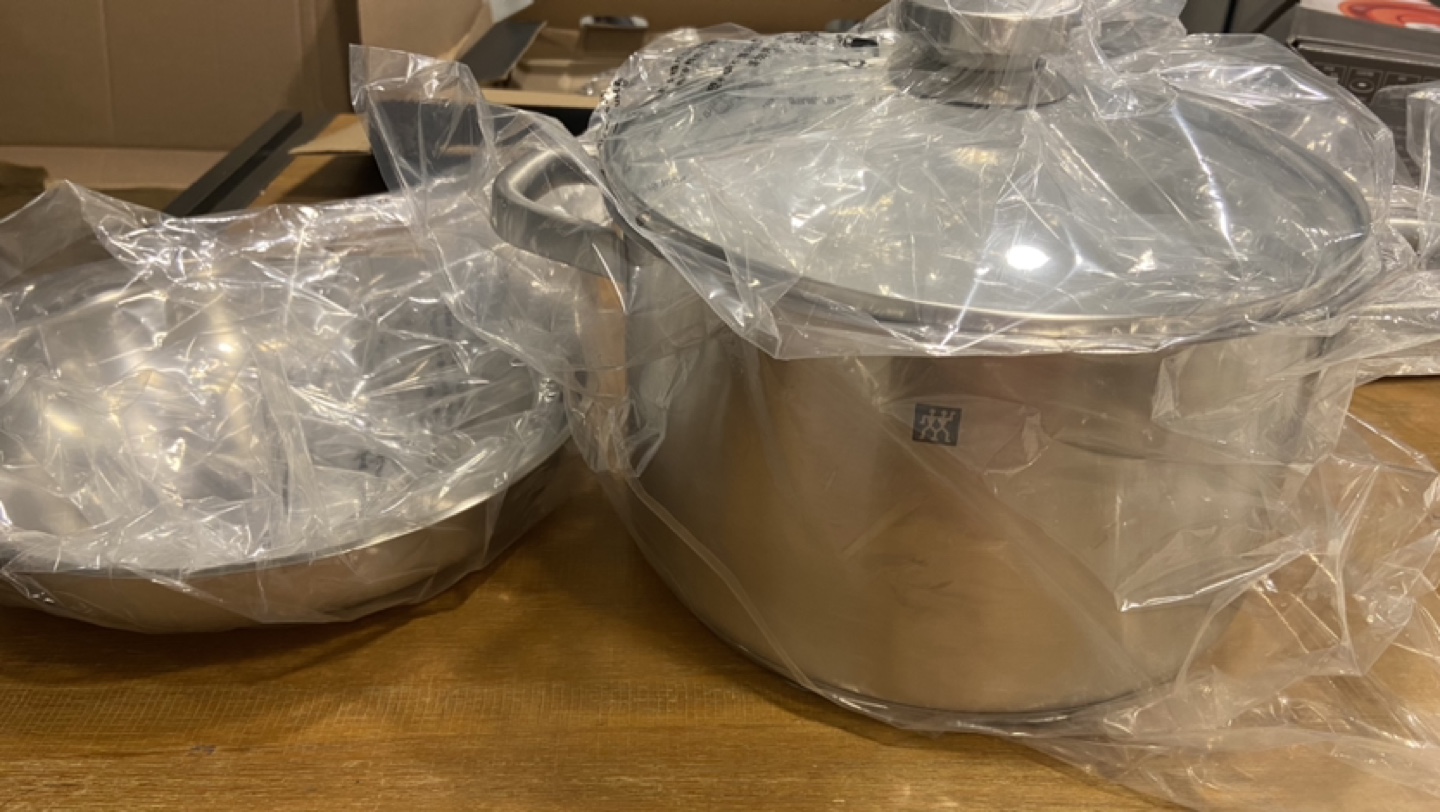 New Zwilling J.A. Henckels 2-piece Set: Stockpot and Fry Pan - photo 3