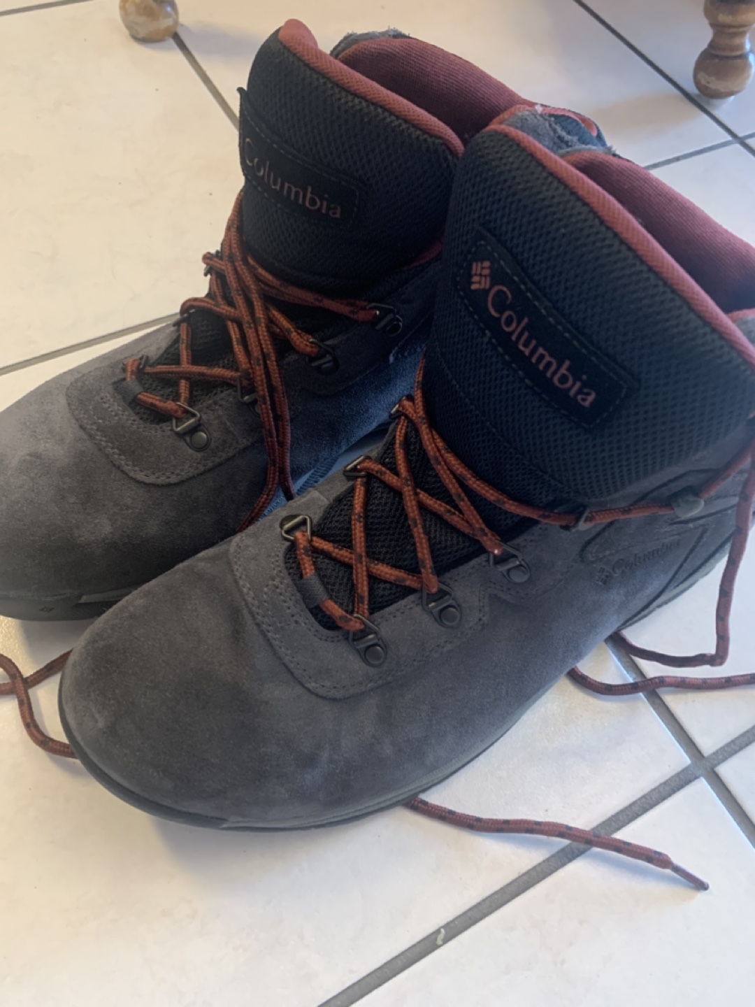 Columbia Hiking Boots sizes 13 - photo 3