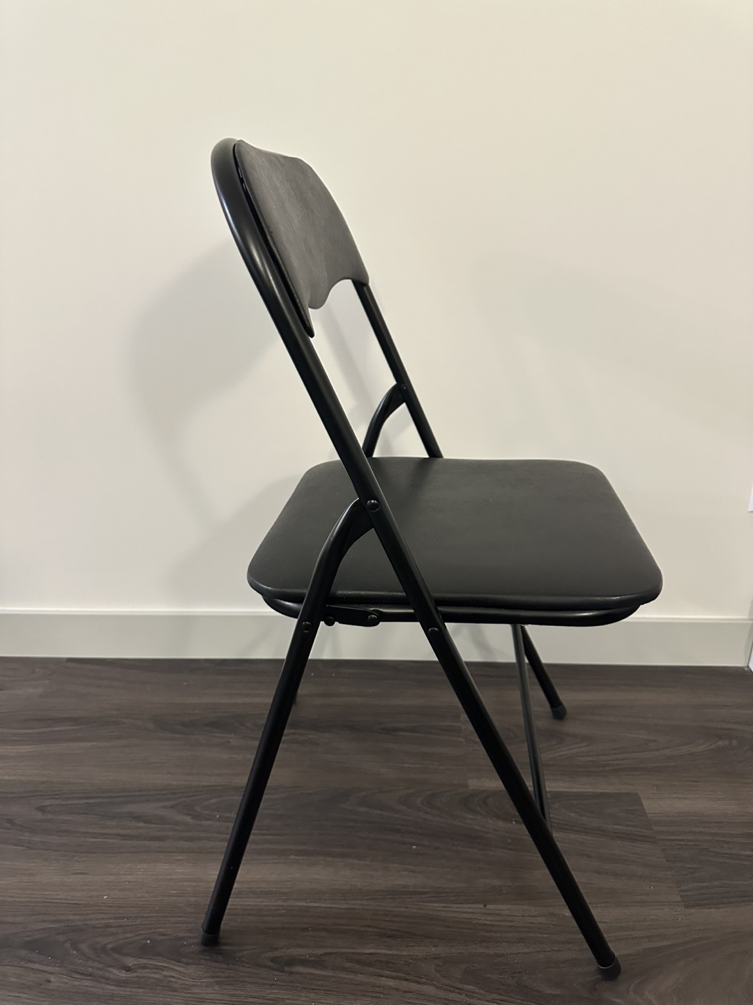 Black Folding Chair - photo 3