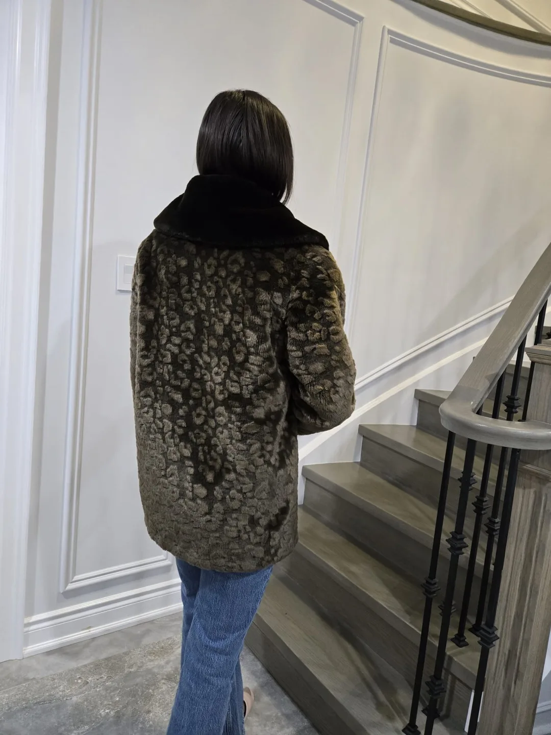 Leopard Print Faux Fur Jacket image indicator(2)