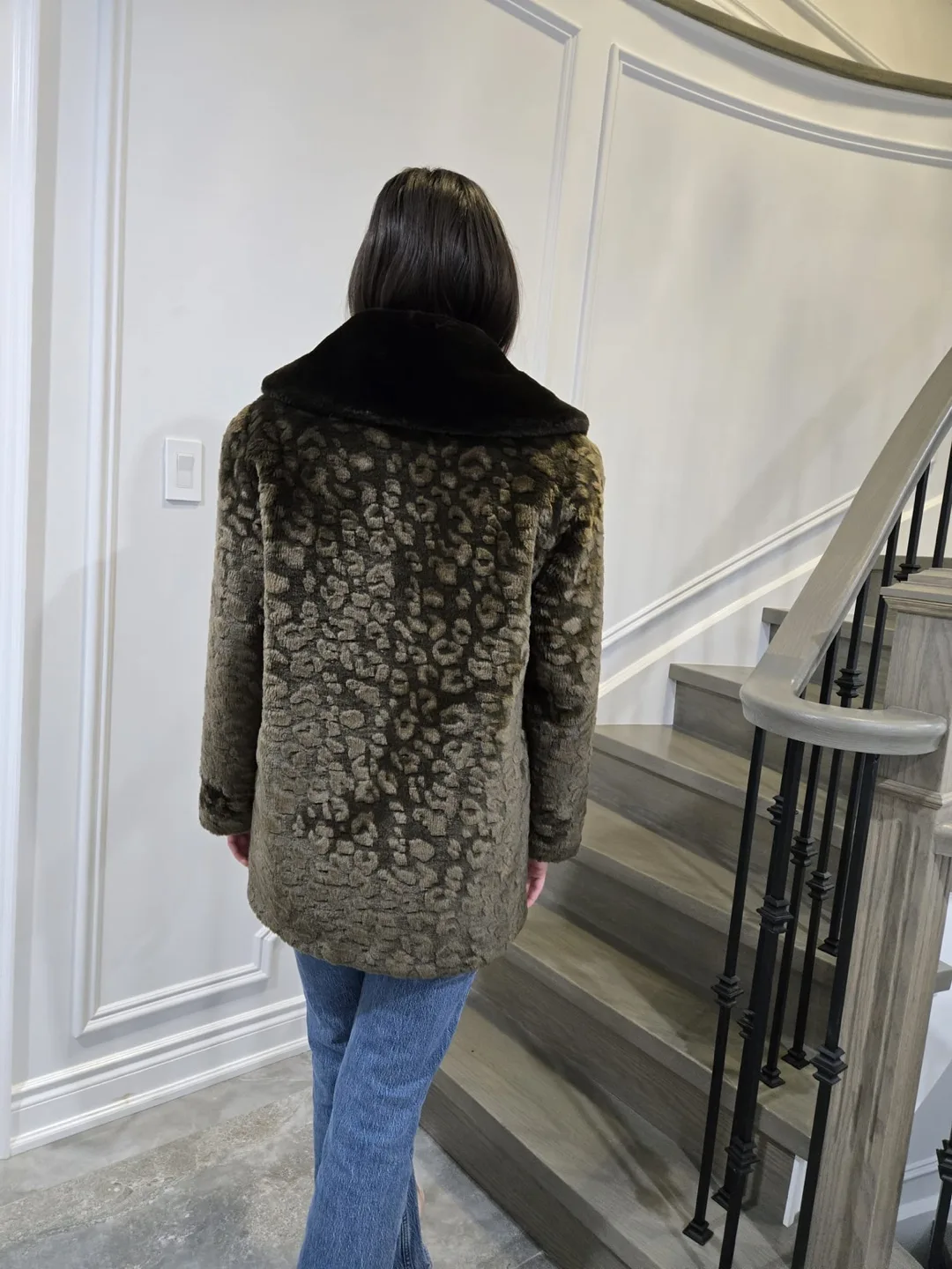 Leopard Print Faux Fur Jacket image indicator(3)