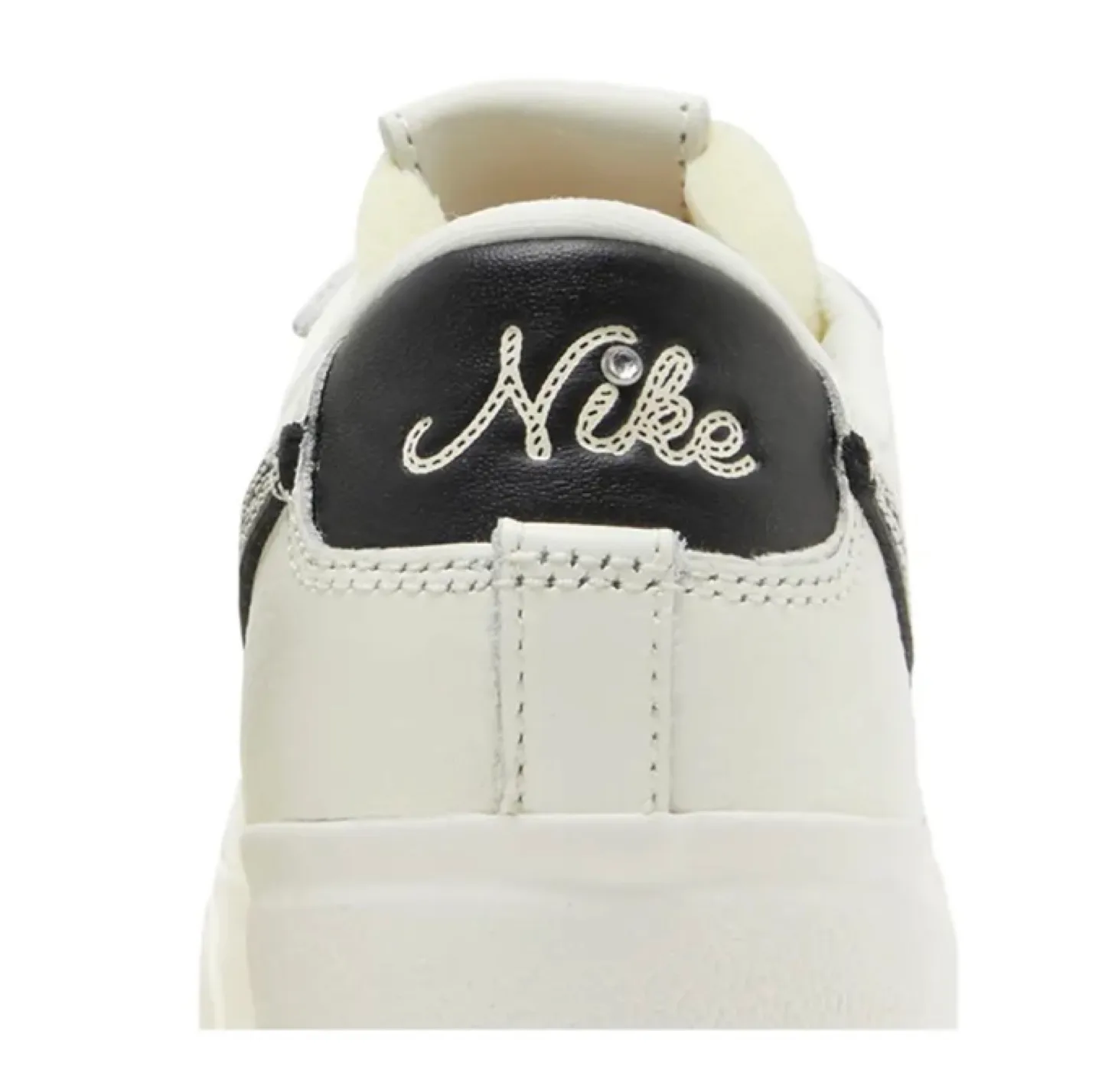 Nike Blazer Low Platform 'Needlework' White image indicator(5)