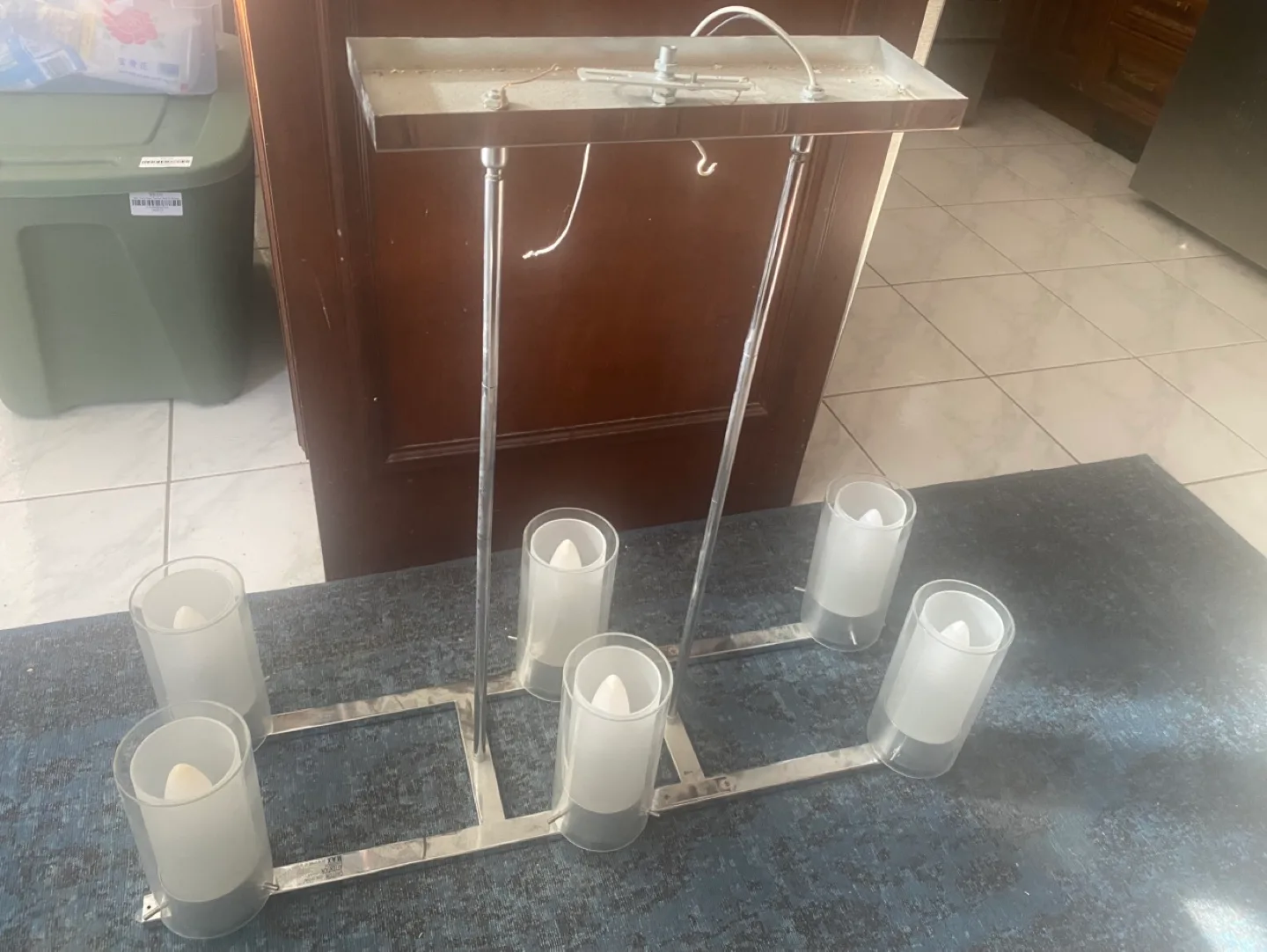 6-Light Chandelier image indicator(2)