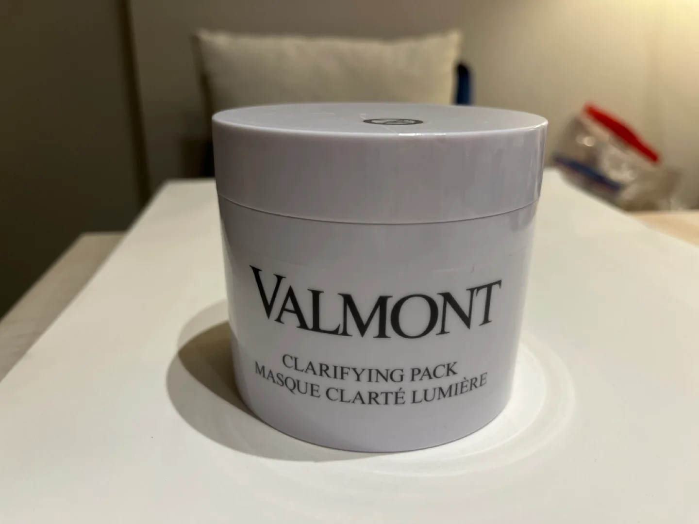 Valmont Clarifying Pack image indicator(2)