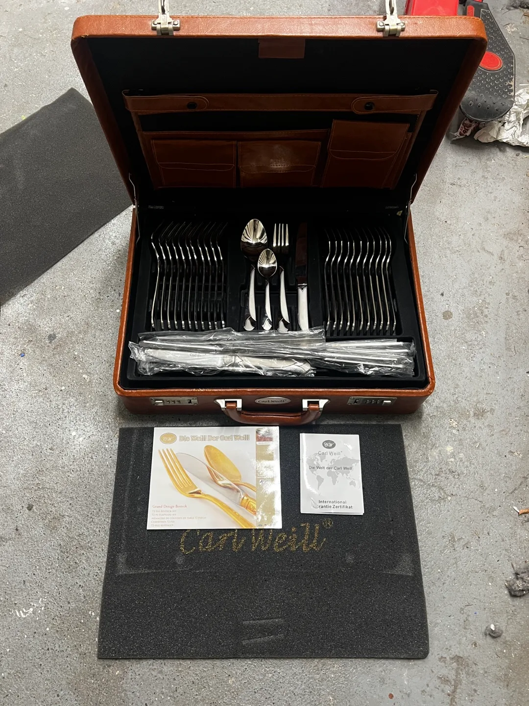 Carl Weill 72 Piece Flatware Set thumbnail