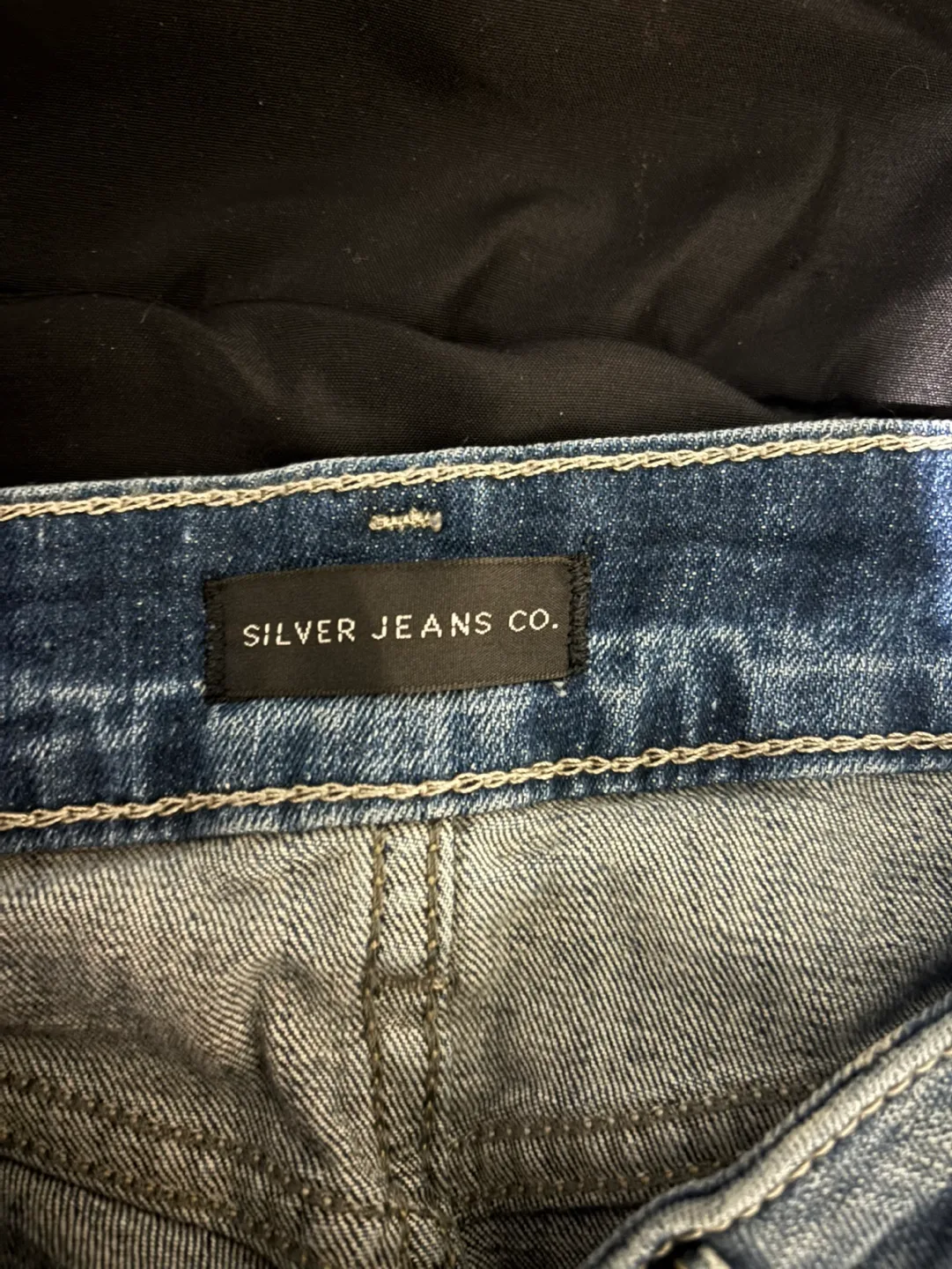 Silver Jeans Co.  Jeans image indicator(2)