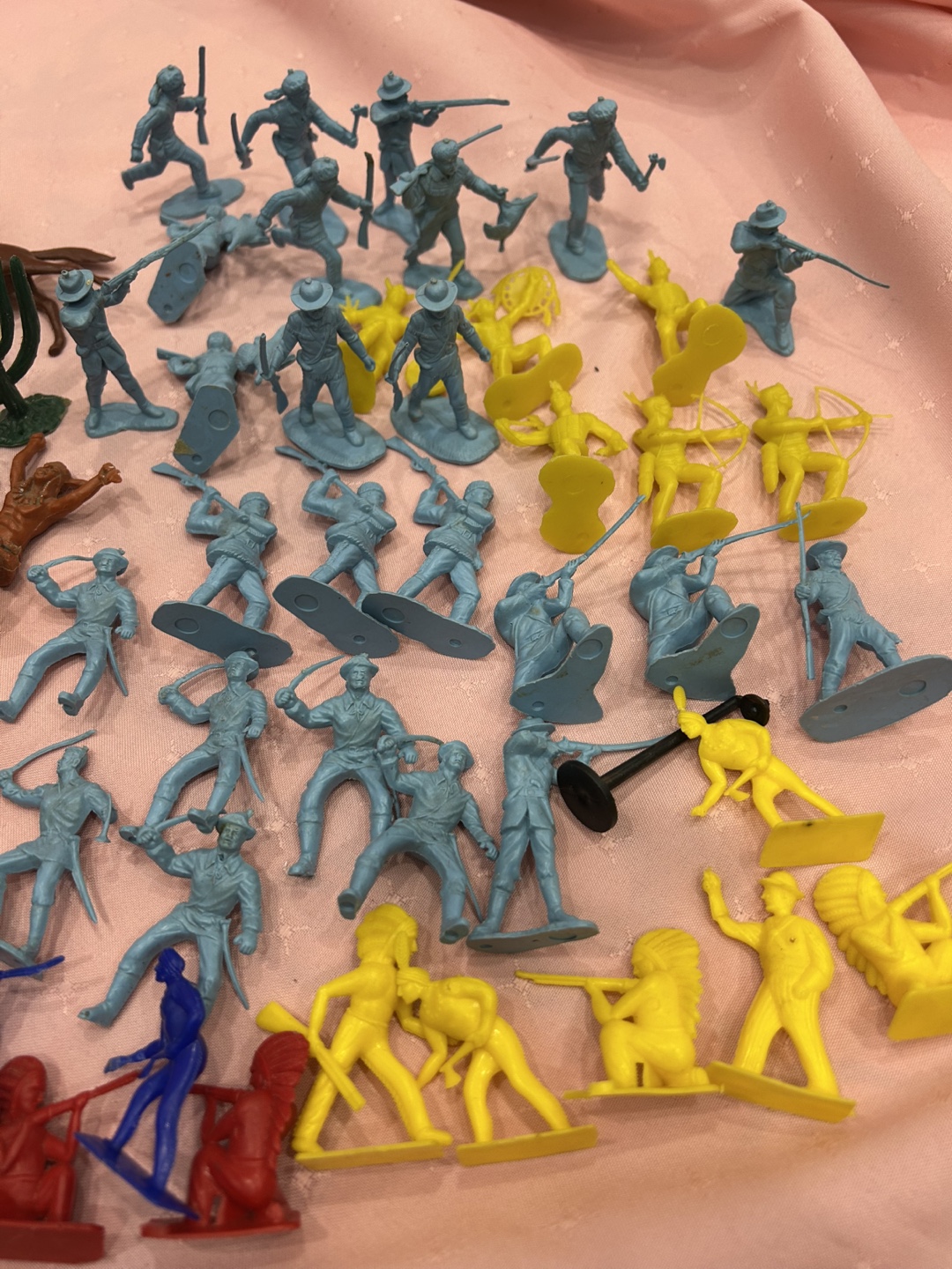 Vintage Plastic Cowboy and Indians 1960s Marx and others - photo 3