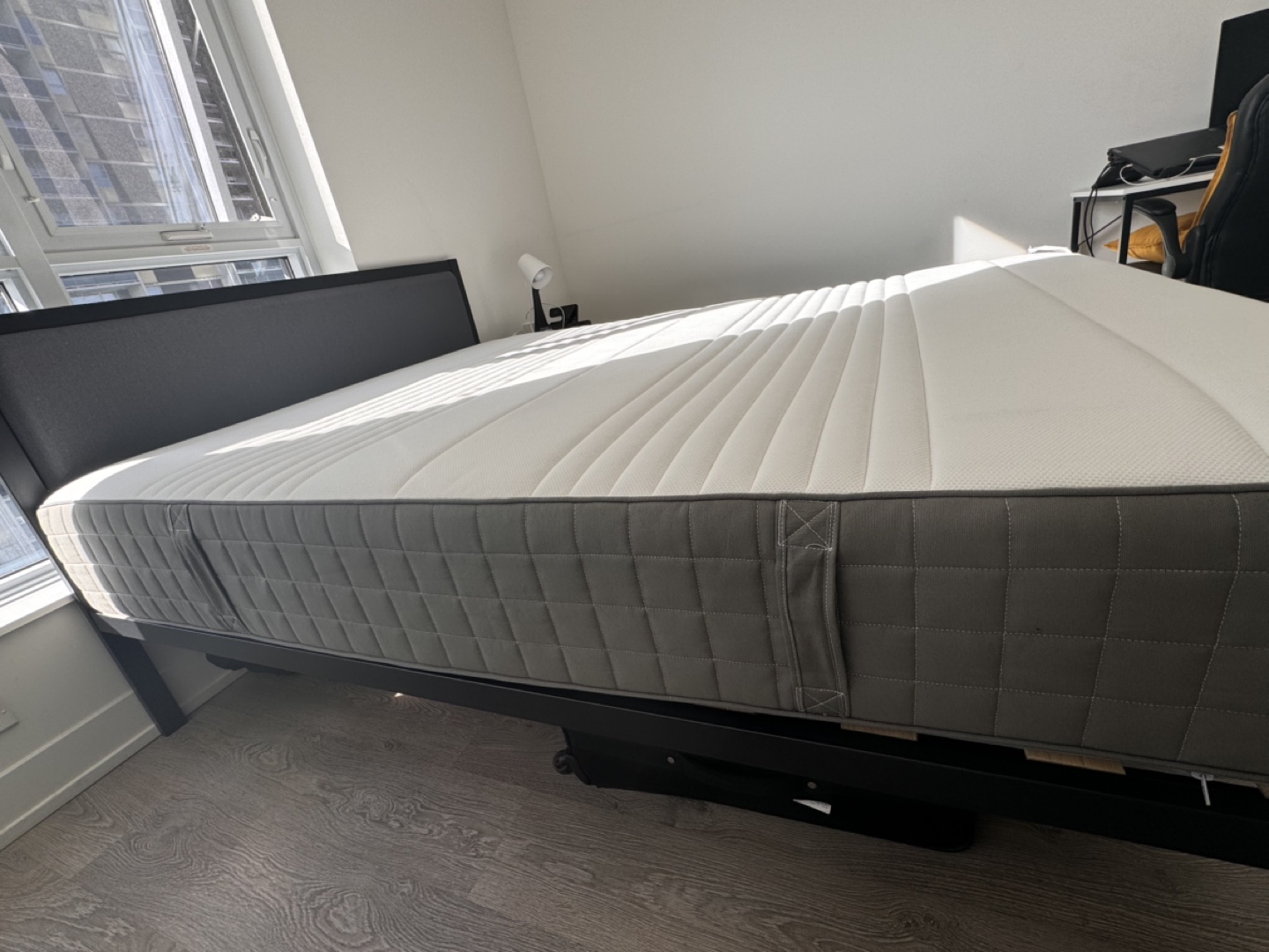 IKEA Queen Mattress - photo 2