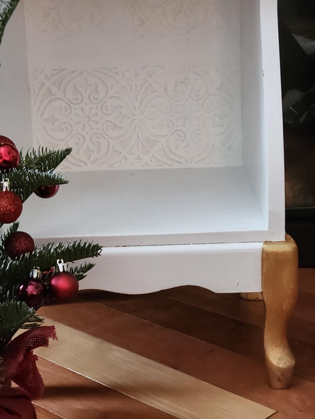 White End Table - photo 3