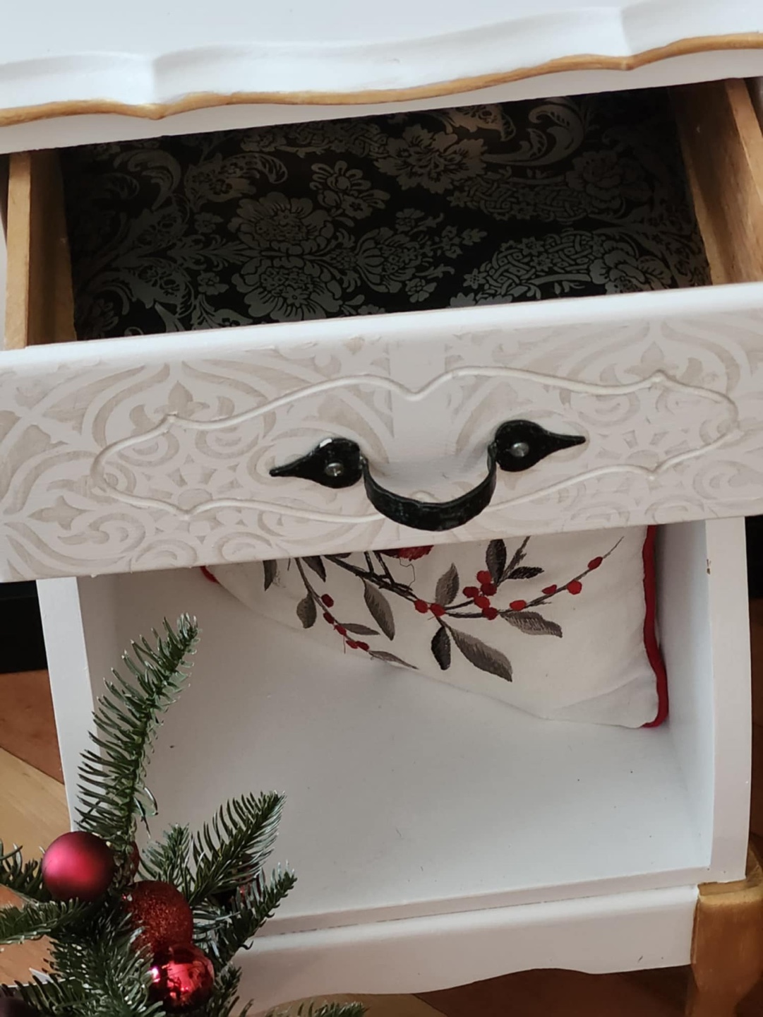 White End Table - photo 5