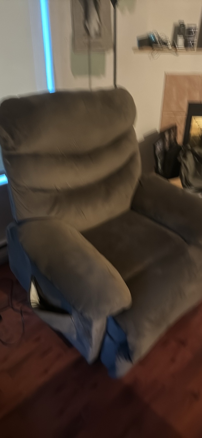Recliner Chair - photo 3