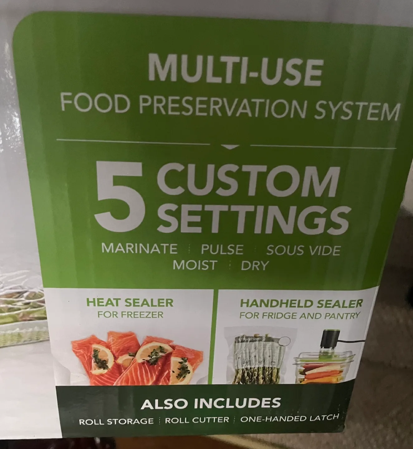 Brand New FoodSaver Vacuum Sealer With Bags image indicator(2)