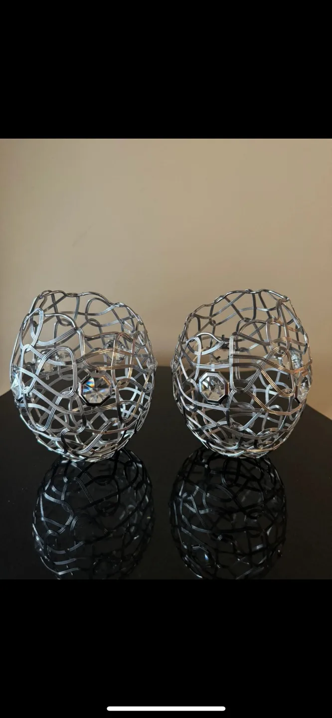 Set of 2 Silver Metal Candle Holders image indicator(5)