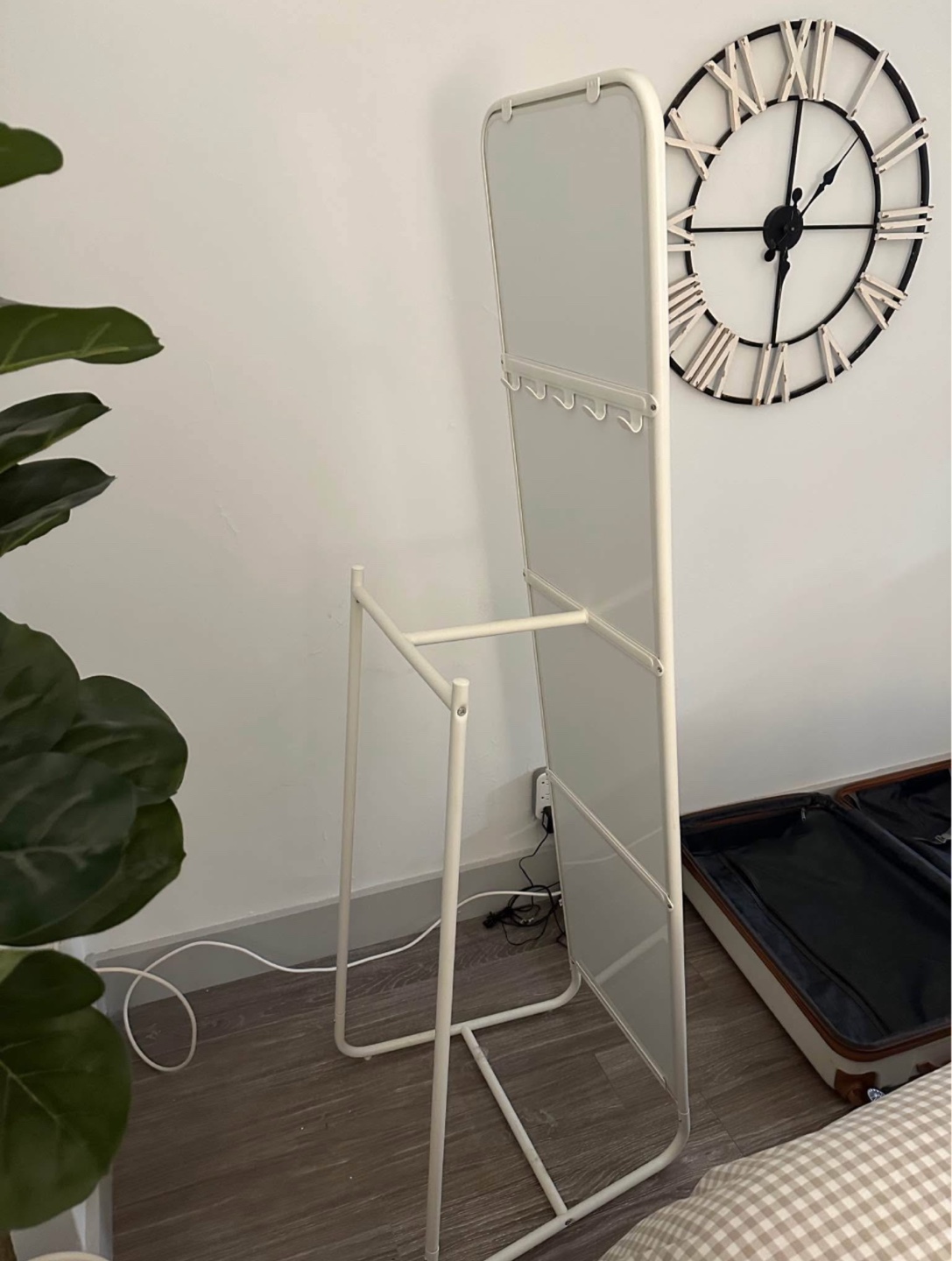 IKEA KNAPPER Full Length Mirror - photo 2