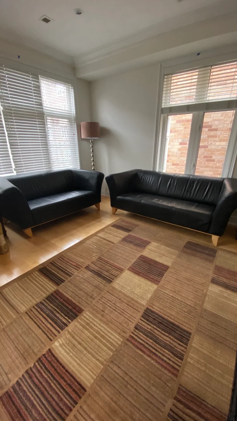 Black Leather Sofa (Loveseat) image indicator(5)