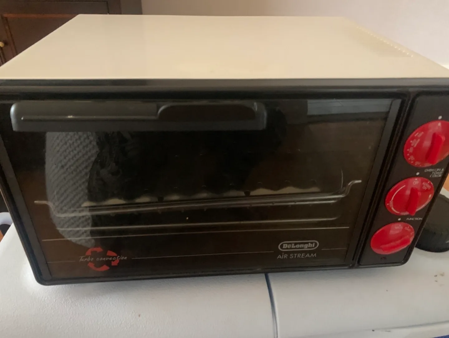 De'Longhi Air Stream Countertop Oven thumbnail