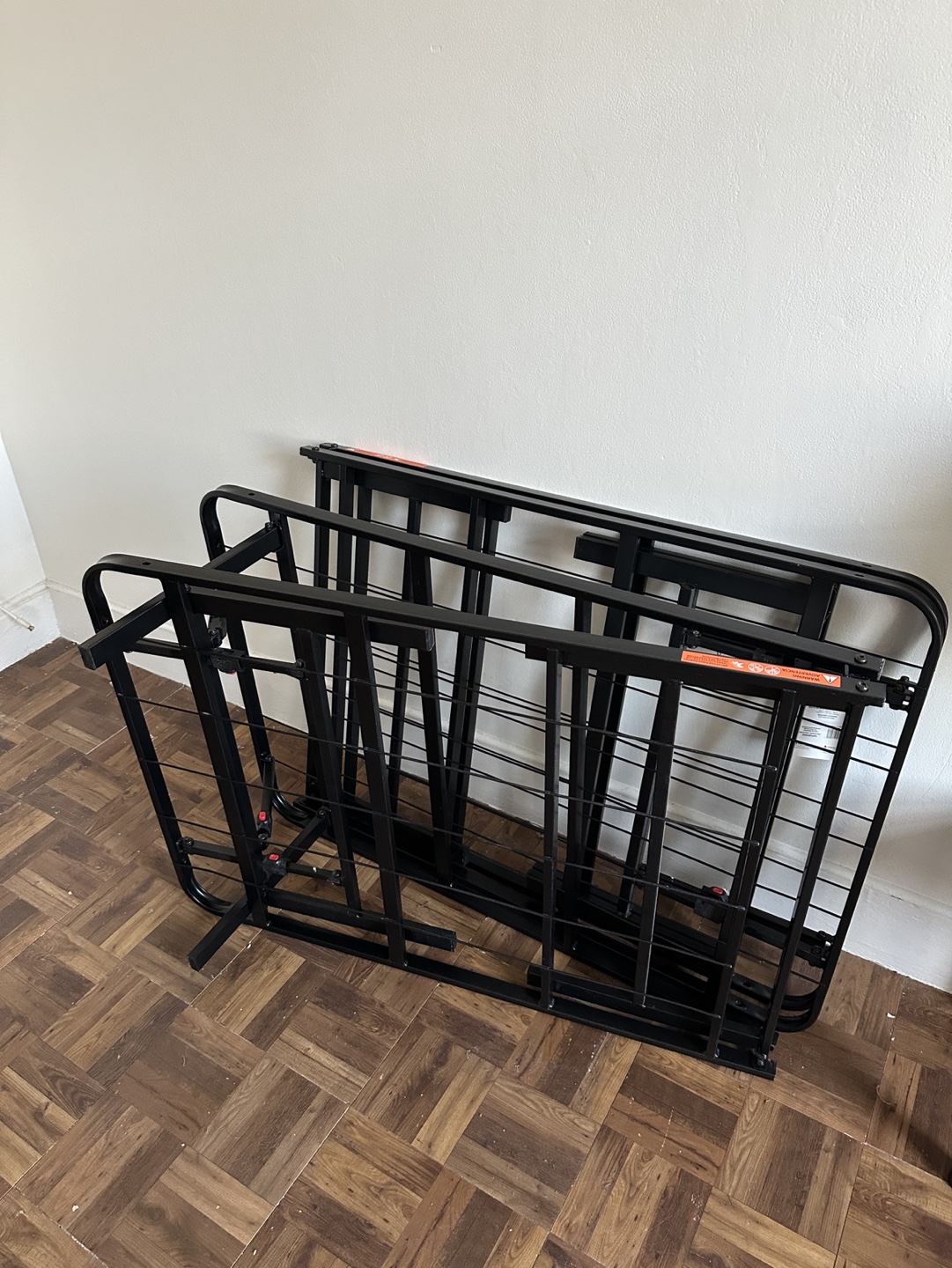 Zinus Alexis Metal Bed Frame