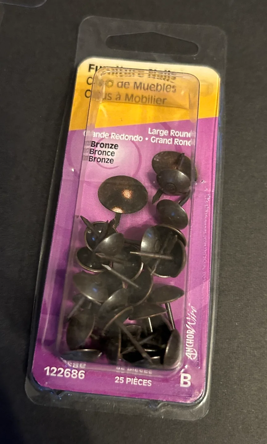 Upholstery tools and 225 new tacks image indicator(2)