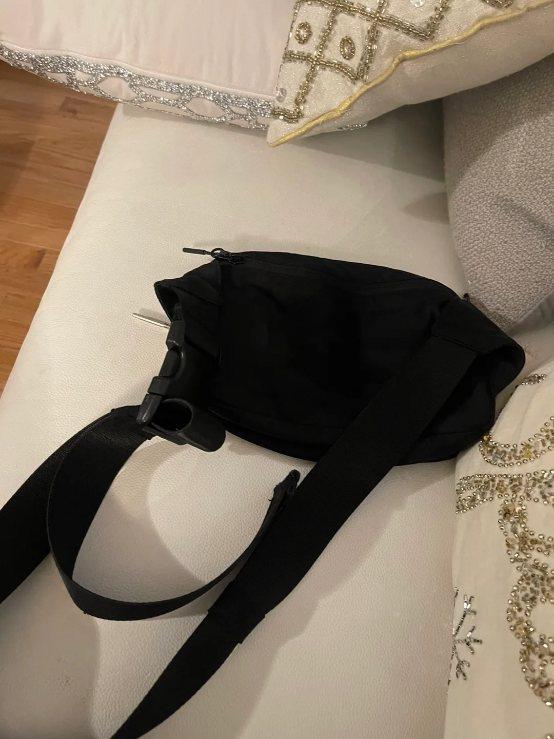 Lululemon Everywhere Belt Bag Large 2L image indicator(4)