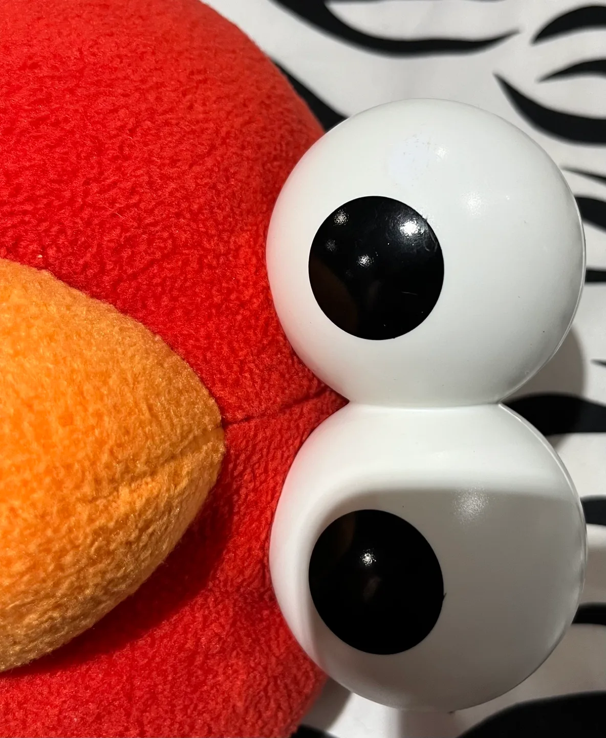 Large 28 inch Elmo Plush Toy image indicator(7)