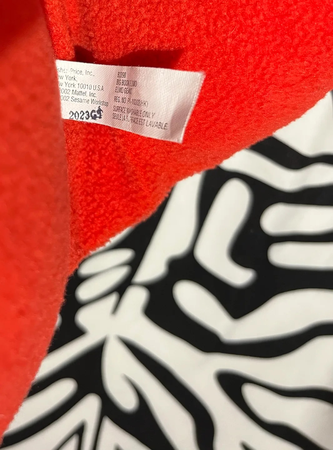 Large 28 inch Elmo Plush Toy image indicator(8)