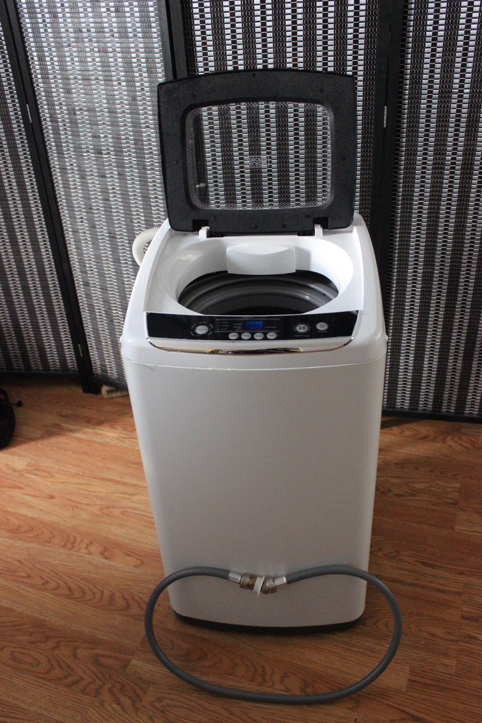 Black and Decker Compact Portable Washing Machine - photo 2