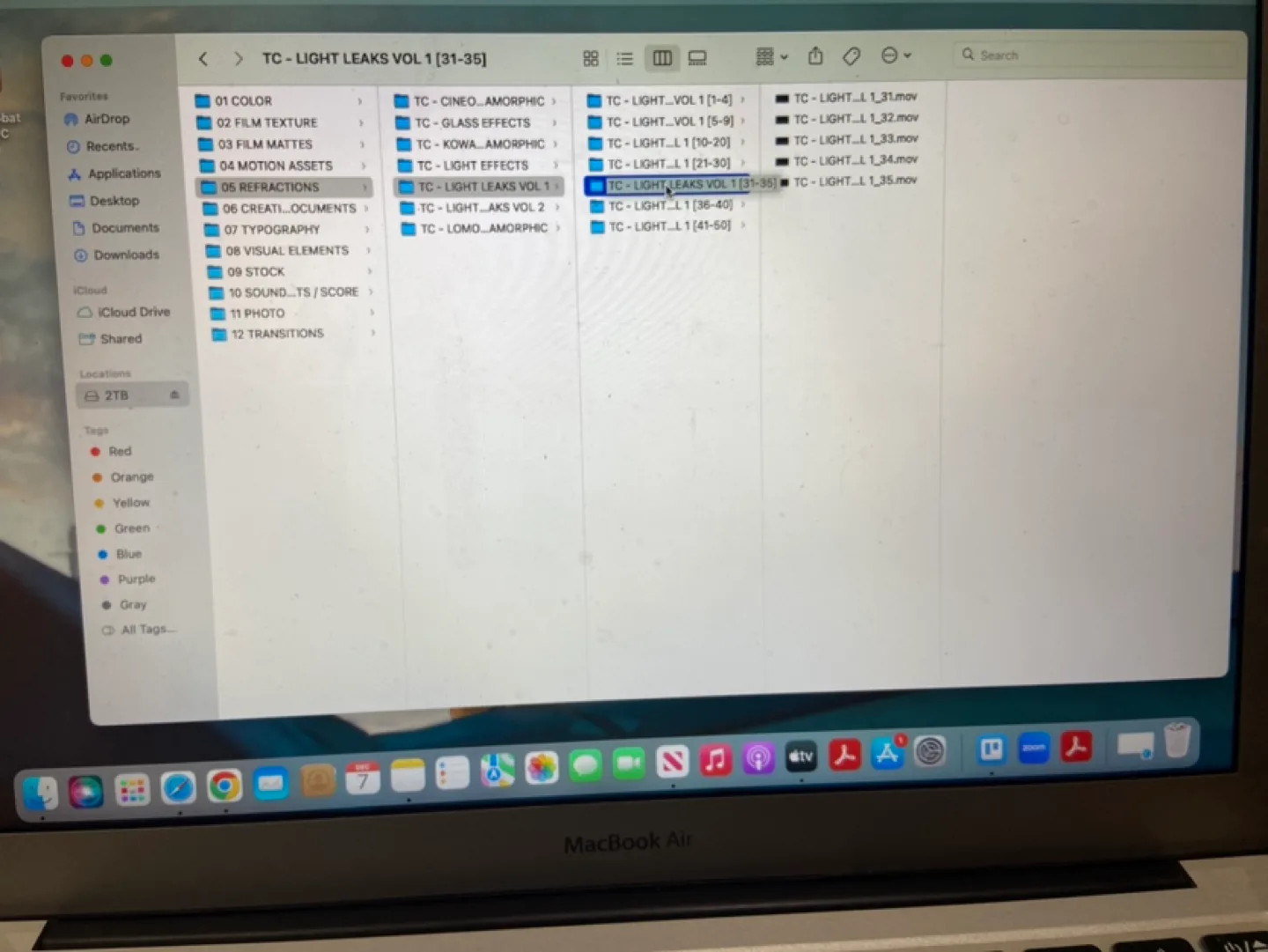 2TB Seagate Hard Drive + 5000 Pre-loaded Editing Assets image indicator(10)
