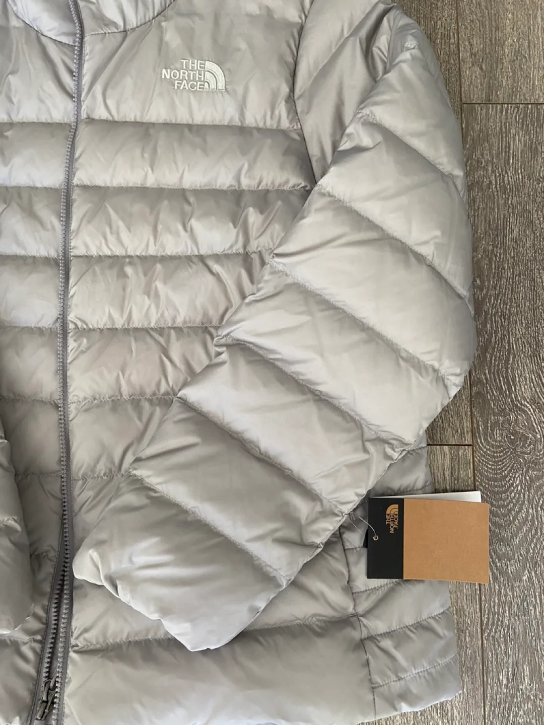 BNWT The North Face Aconcagua Jacket - Grey - XXL image indicator(9)