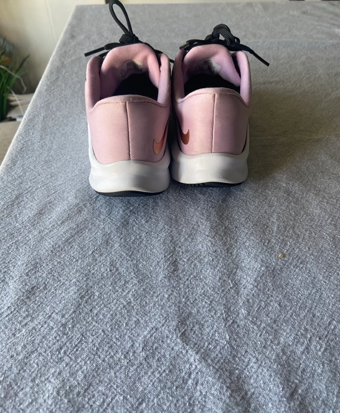 Womens Nike Running Shoes image indicator(5)