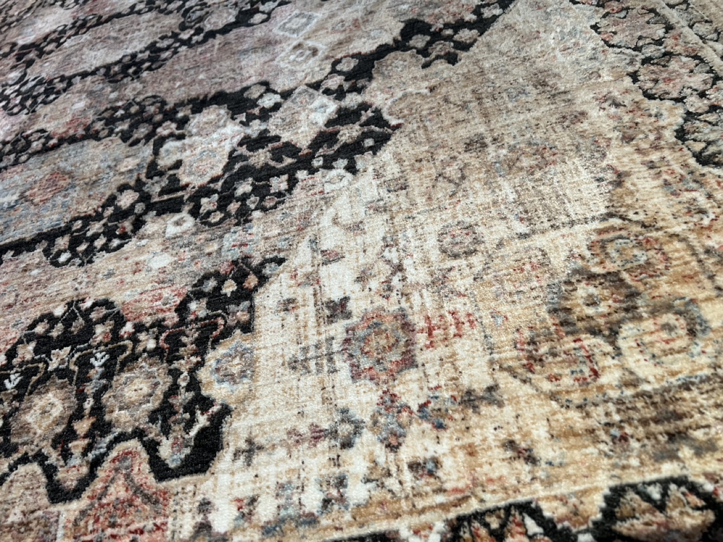 Area Rug - almost brand new - photo 4