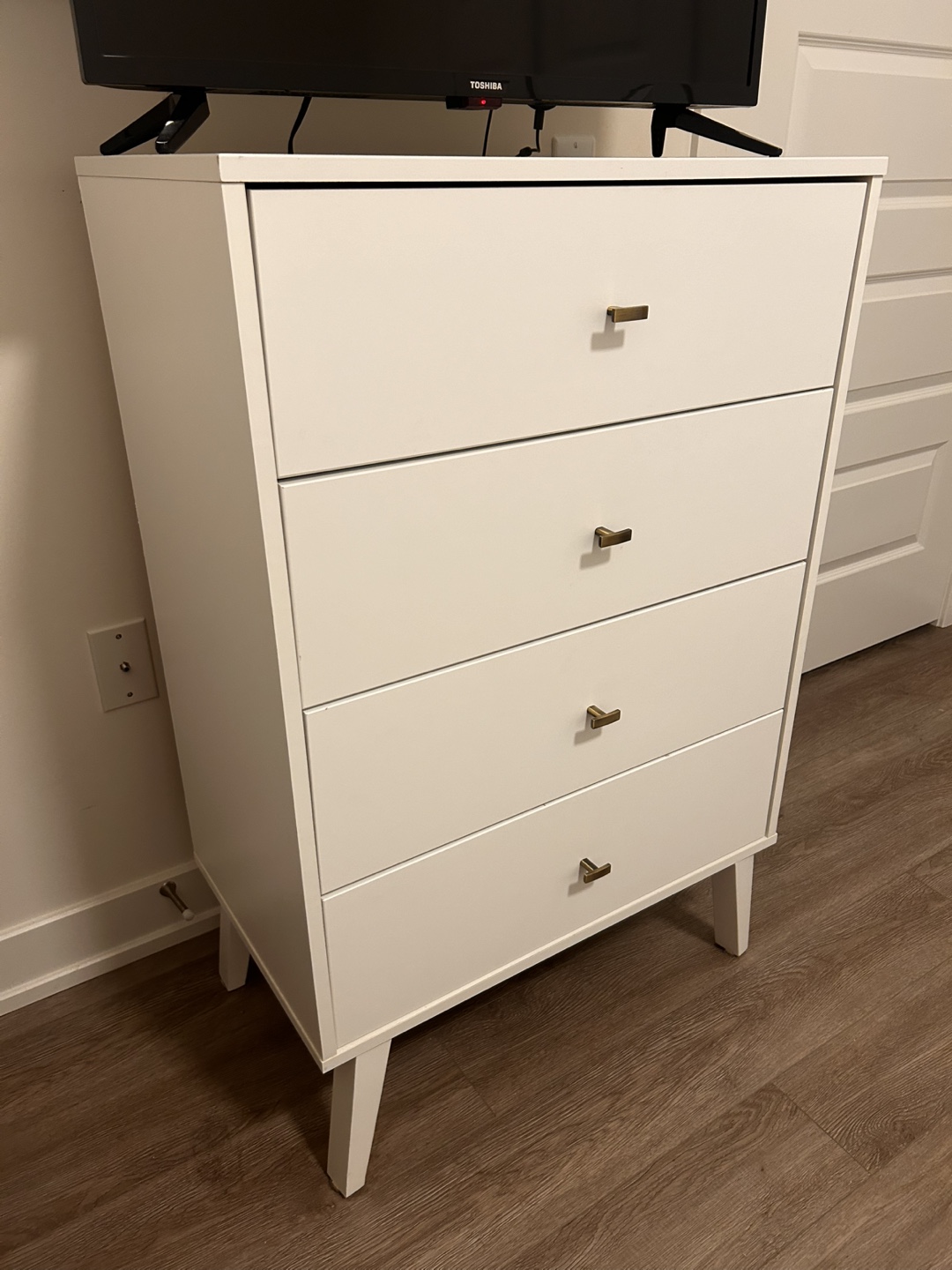 White 4-Drawer Dresser