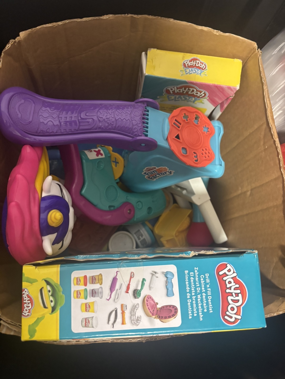 Play-Doh Playsets and toys