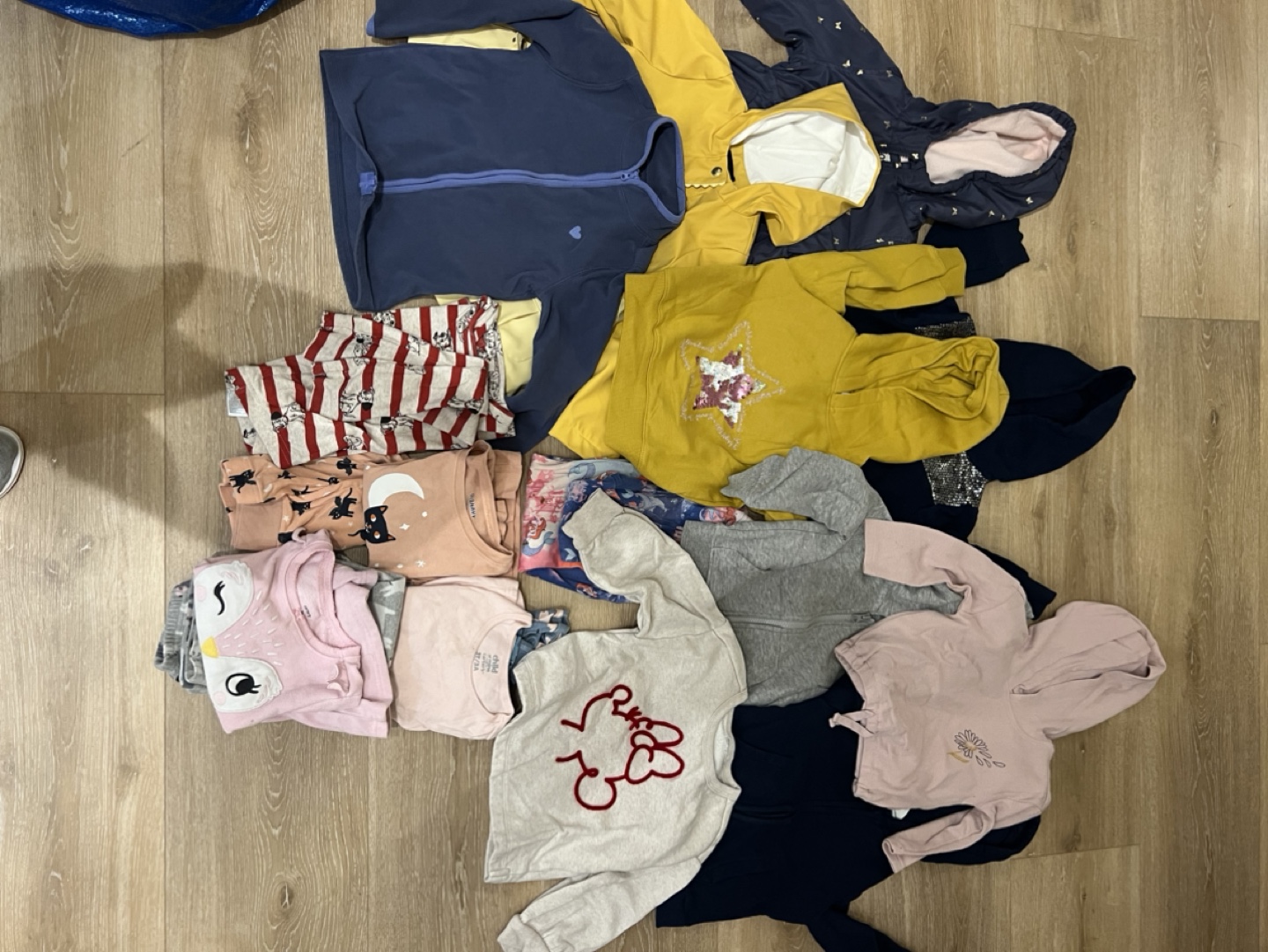 Toddler clothes bundle size 2T outlets