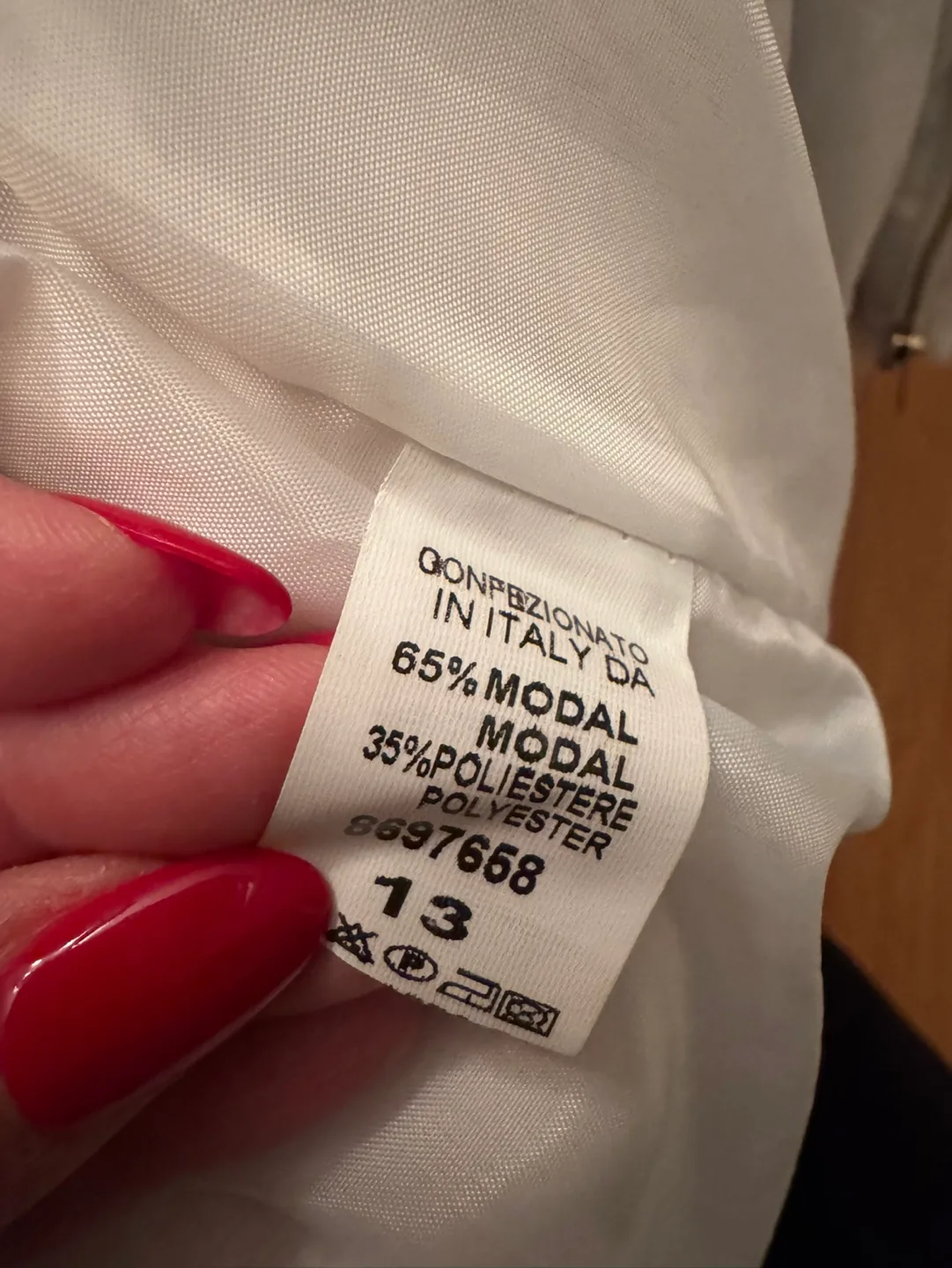 Fur coat image indicator(5)