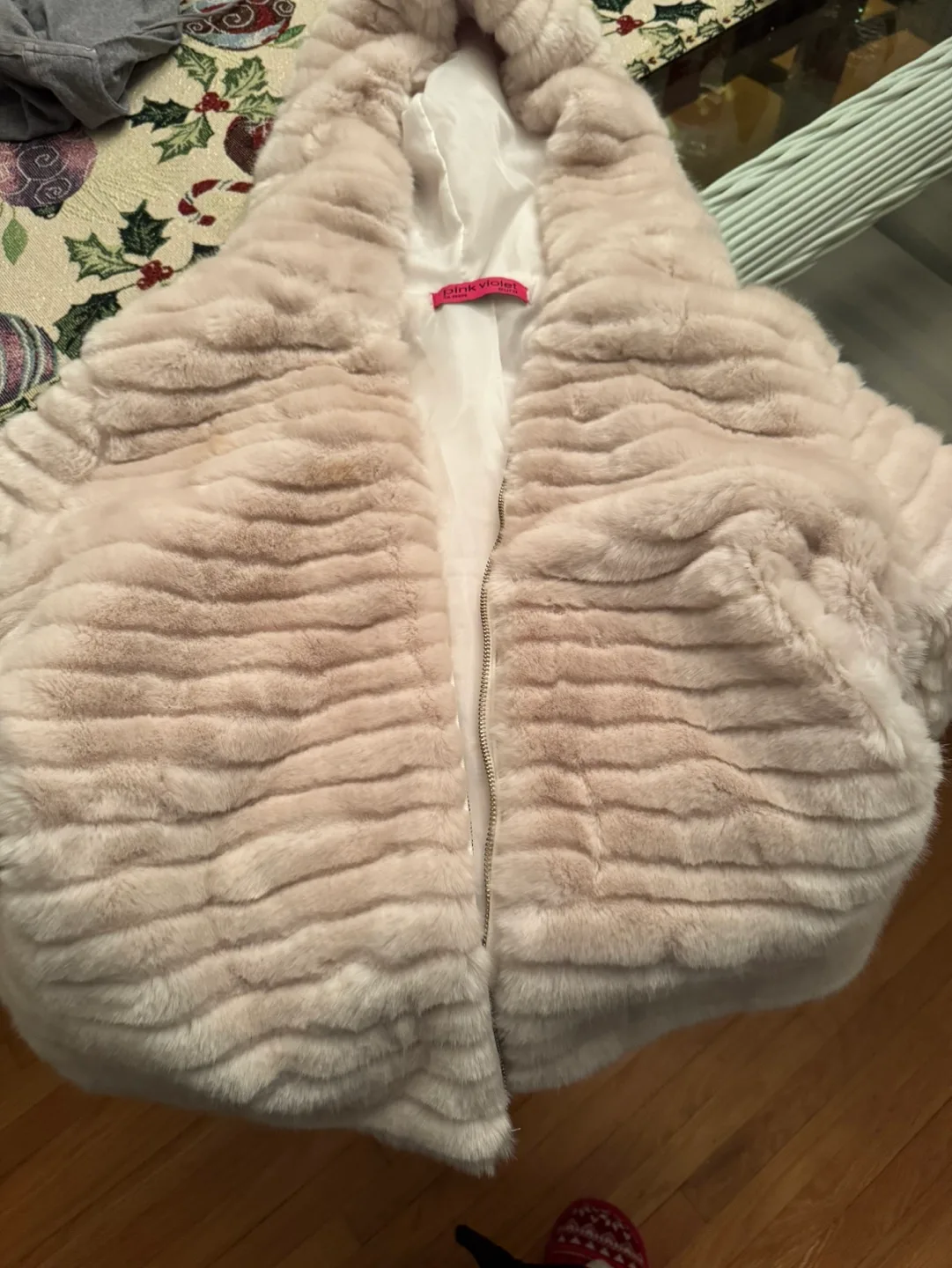 Fur coat image indicator(4)