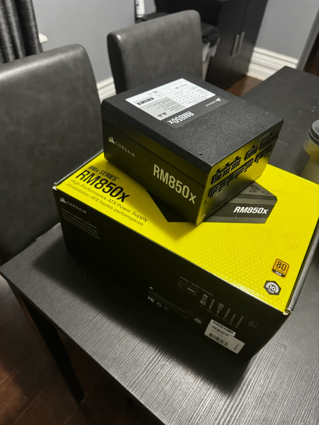 Corsair RM850x Modular ATX Power Supply image indicator(3)