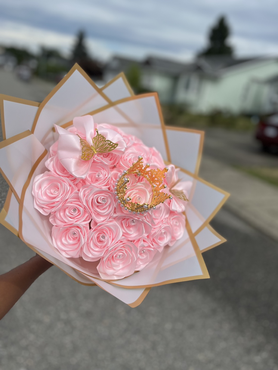 Pink Silk Rose Bouquet with Crown - photo 2