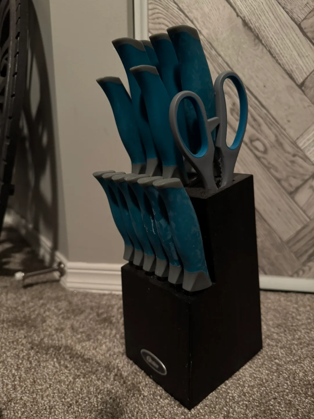 Kitchen Knife Set with Block thumbnail