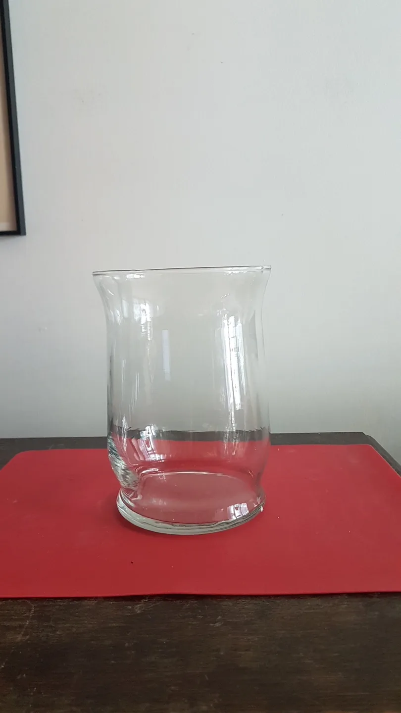 Set of 4 Glass Vases image indicator(2)