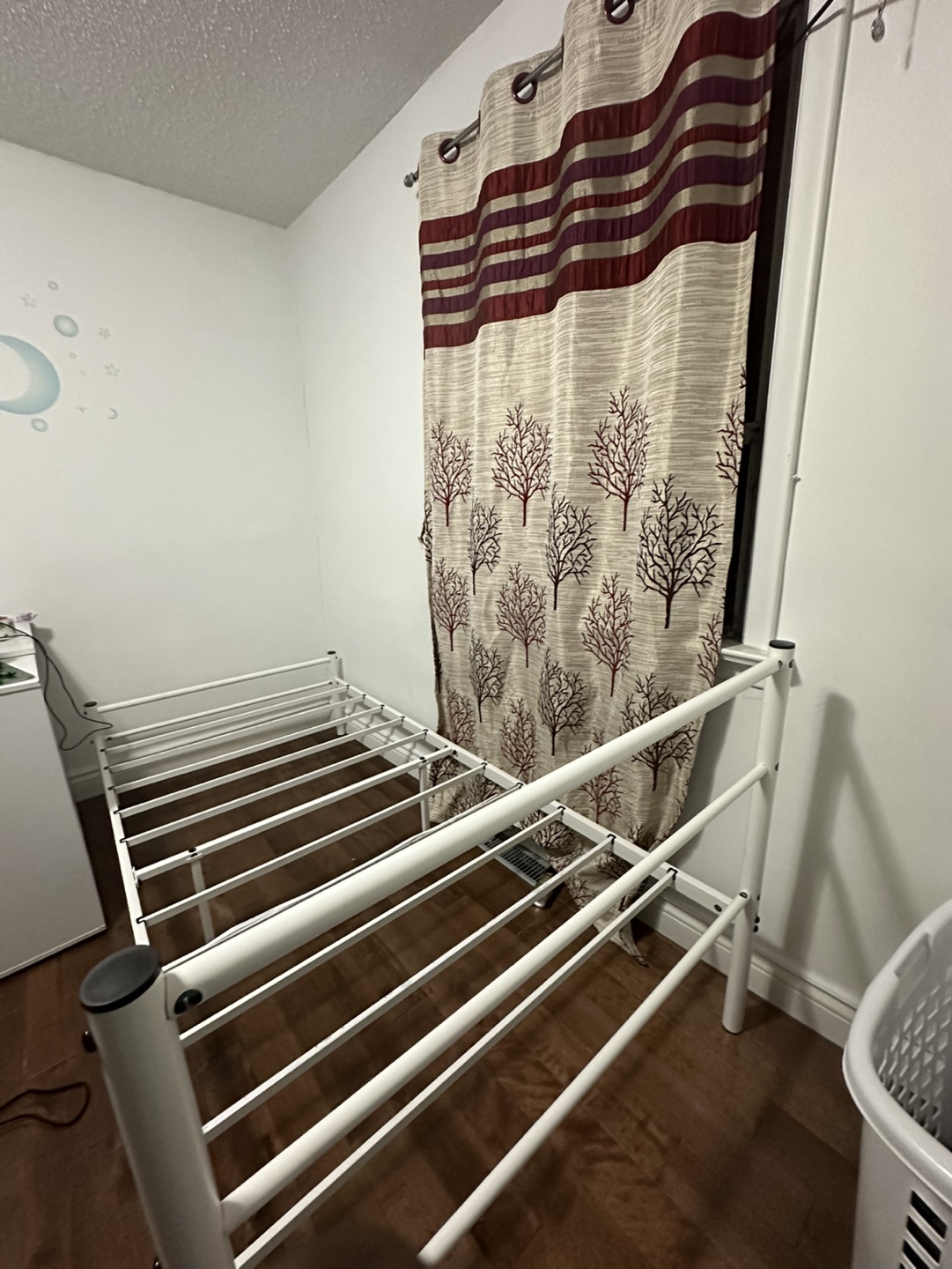 White Metal Bed Frame Twin - photo 2