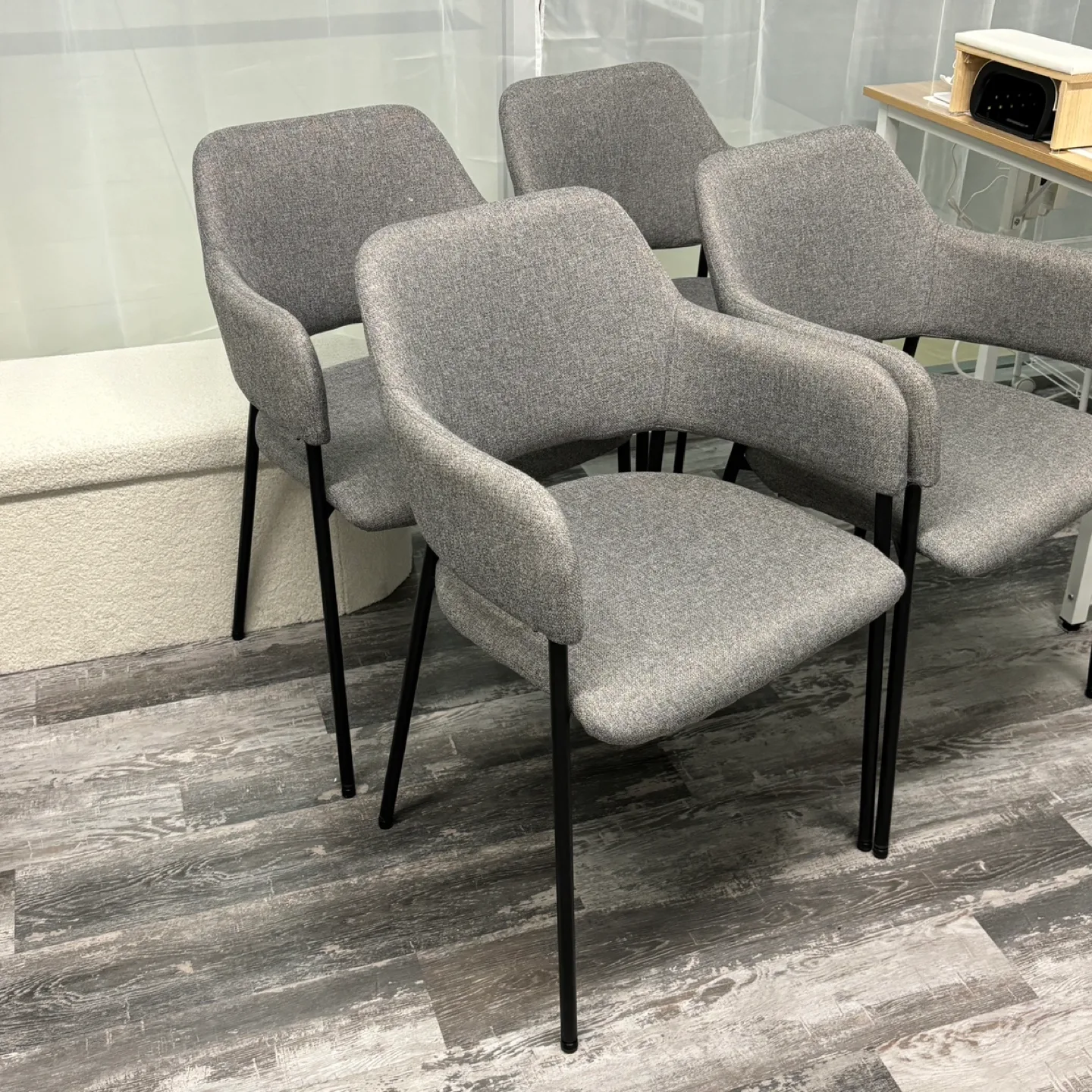 Set of 4 Dining Chairs with free table image indicator(3)