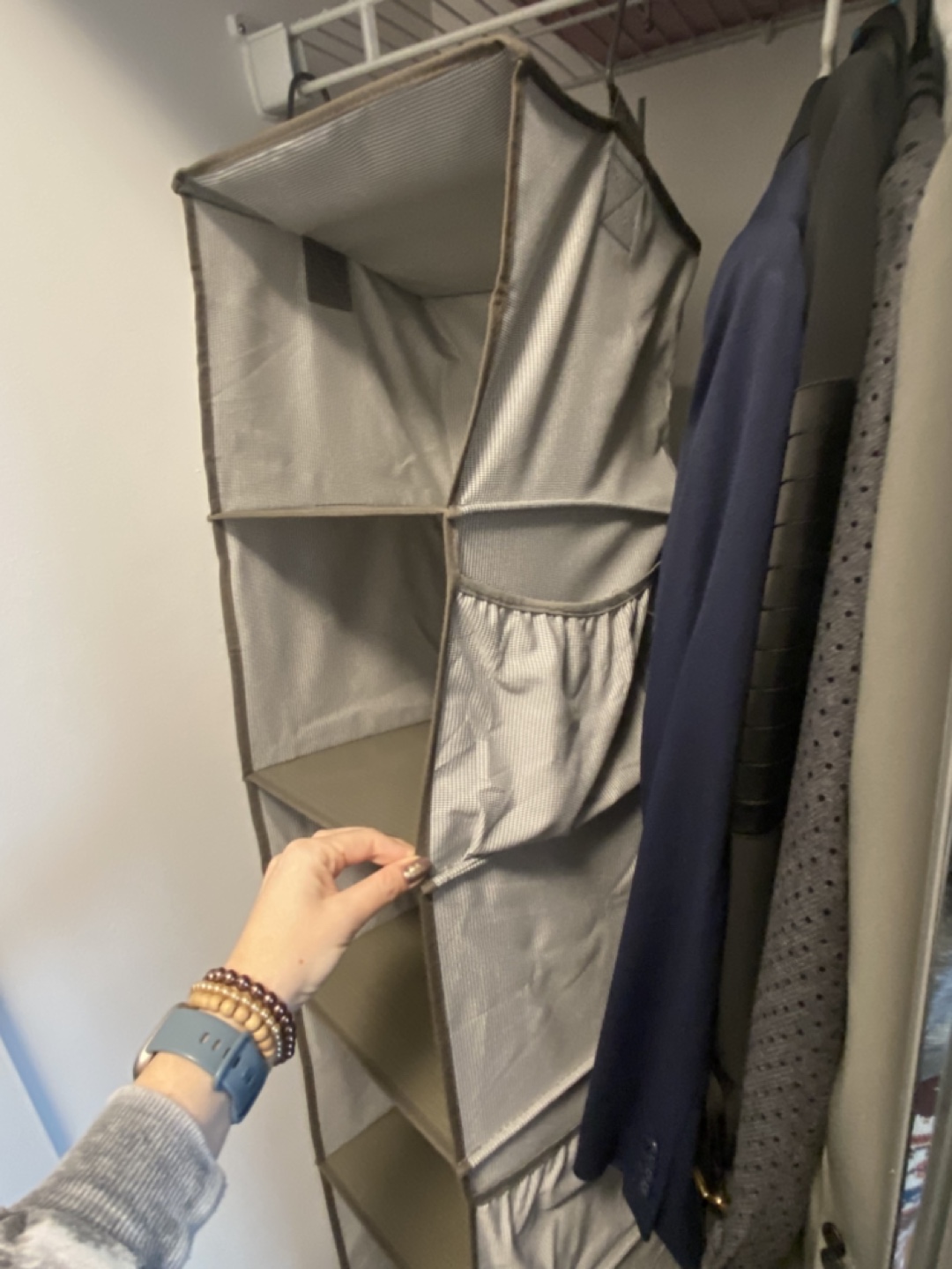 Sturdy Hanging Closet Organizer with side pockets - photo 2