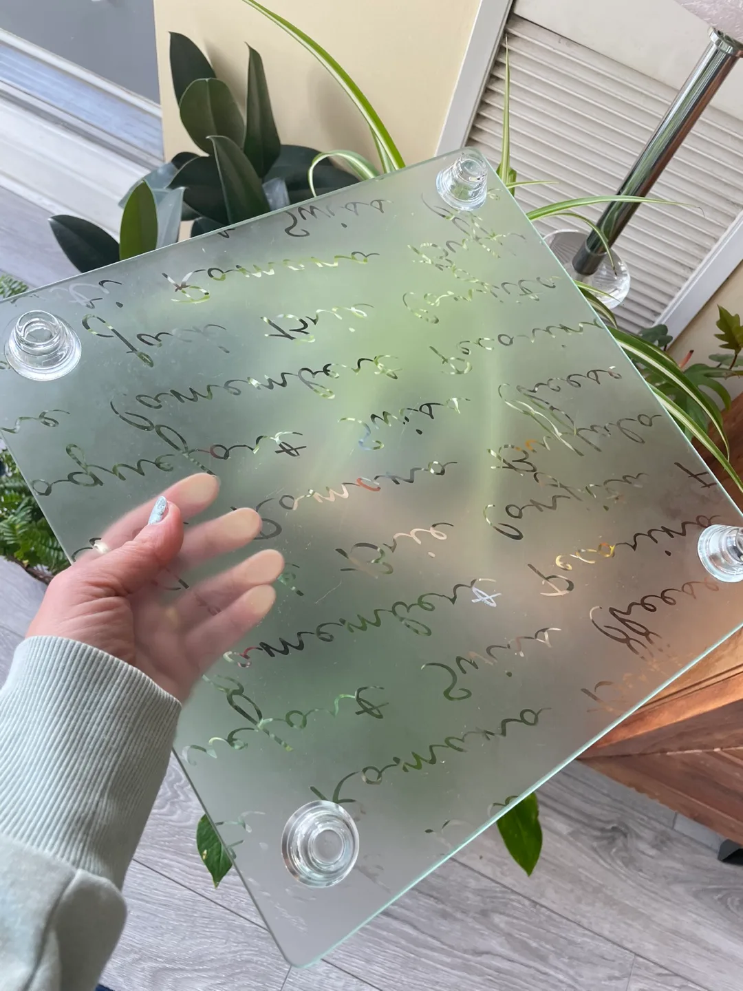 Square Glass Cheese board transparent with 4 foot image indicator(5)