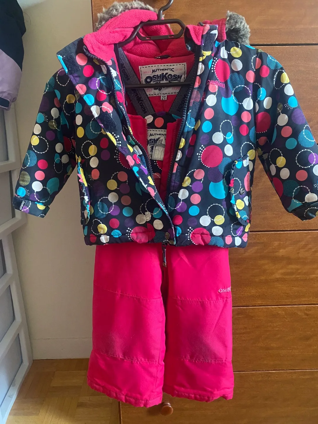OshKosh B'Gosh Kids Snowsuit - Size 2T image indicator(2)
