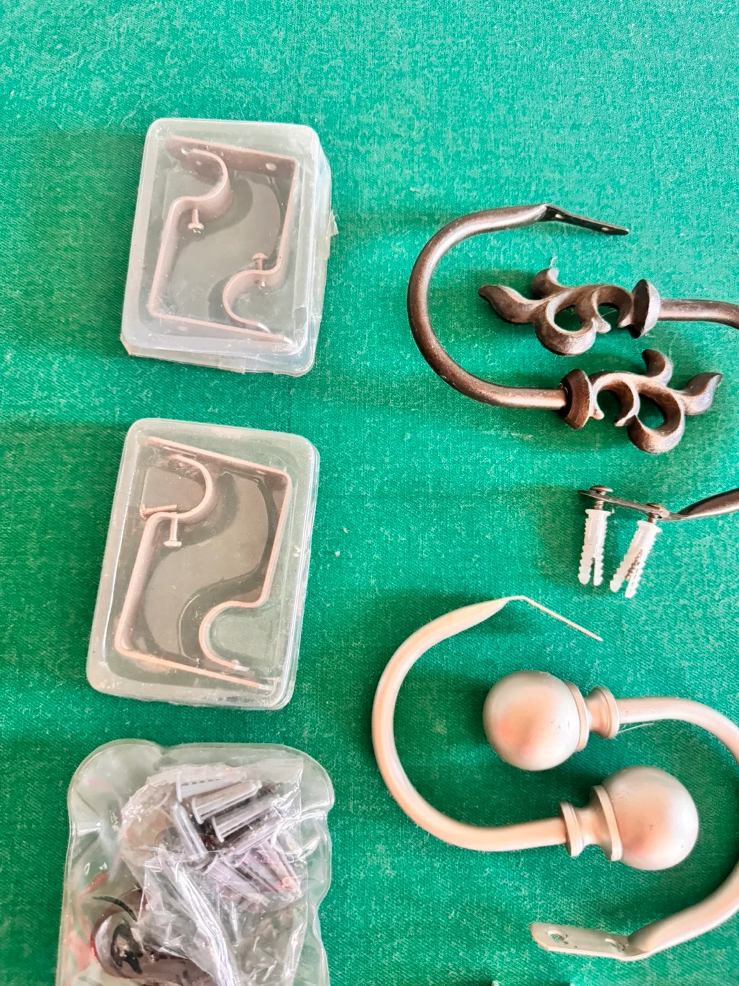 Curtain Rod Brackets image indicator(2)