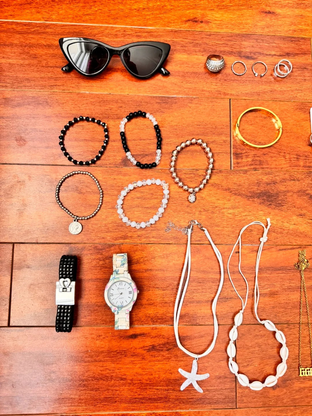 Jewelry/Accesories image indicator(2)