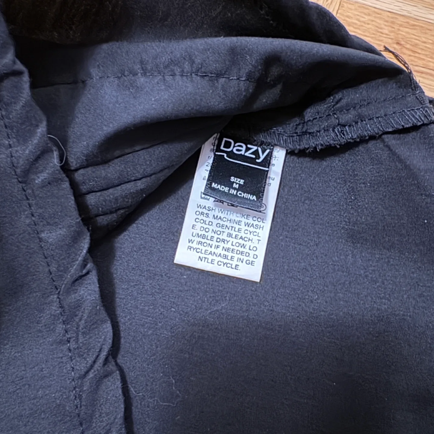 Black Dazy Blouse with Puff Sleeves - Medium image indicator(4)