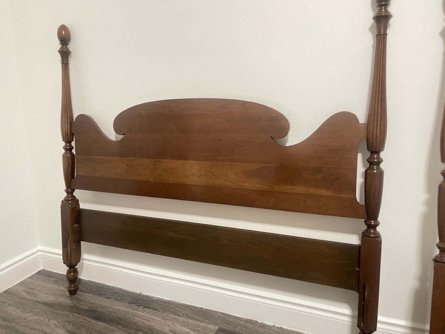 Antique Poster Bed Frame with spring box - photo 3